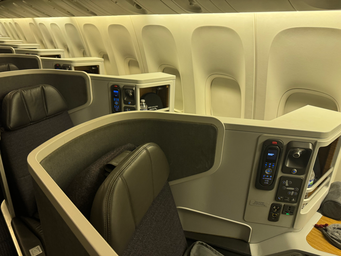 American Airlines B777 30 Business seats window American Airlines B777 30 Business seats window