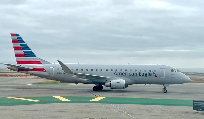 American Airlines Connects Appleton, Harrisburg, and Springfield With Miami and Phoenix Hubs