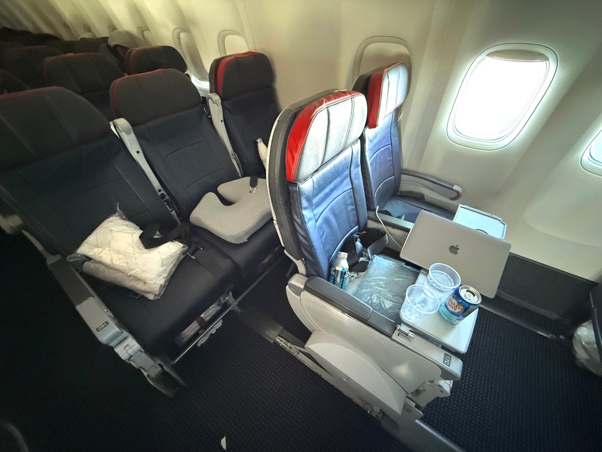 American Airlines economy empty seats Boeing 777 