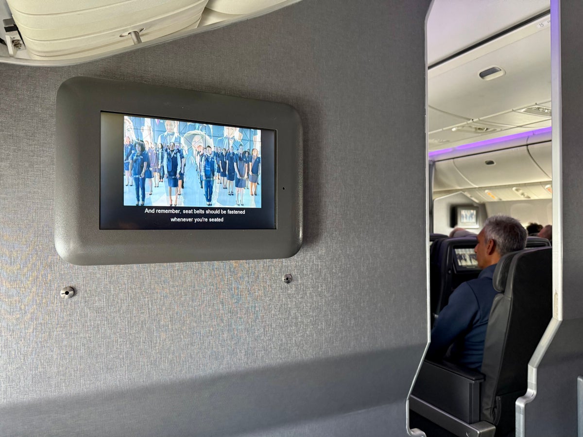 American Airlines economy safety video