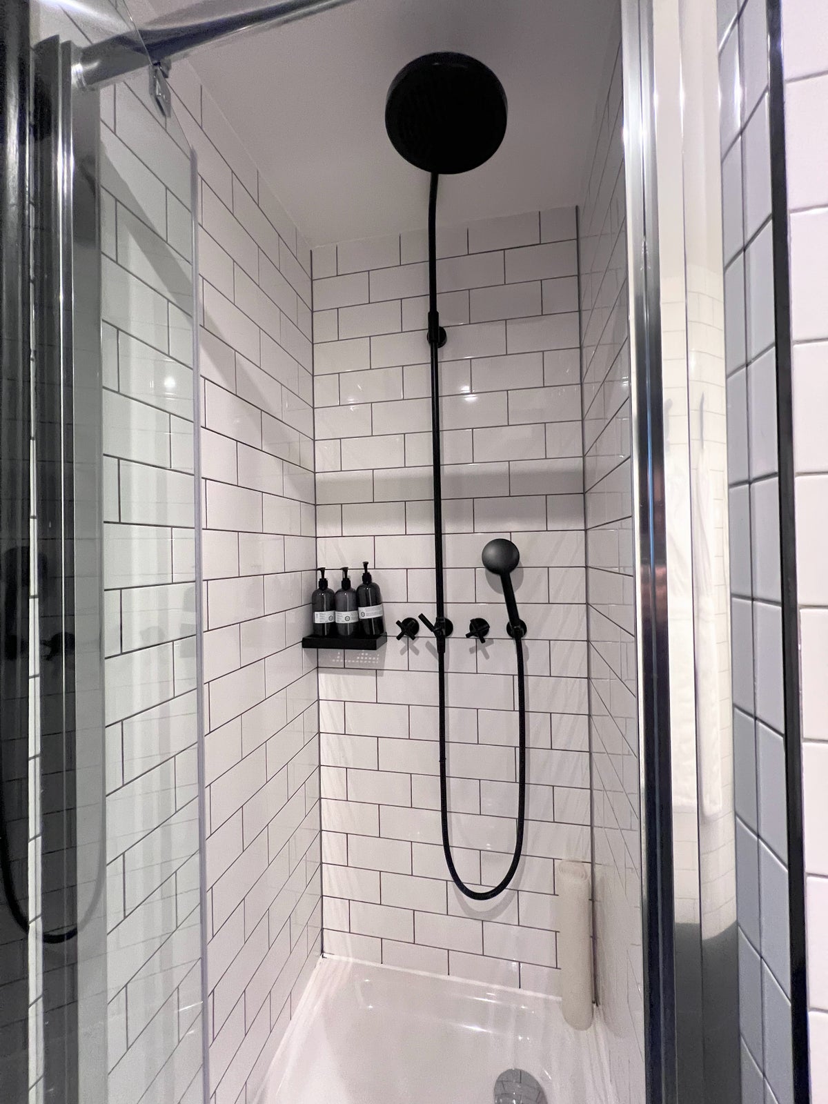 Andaz London guest room shower