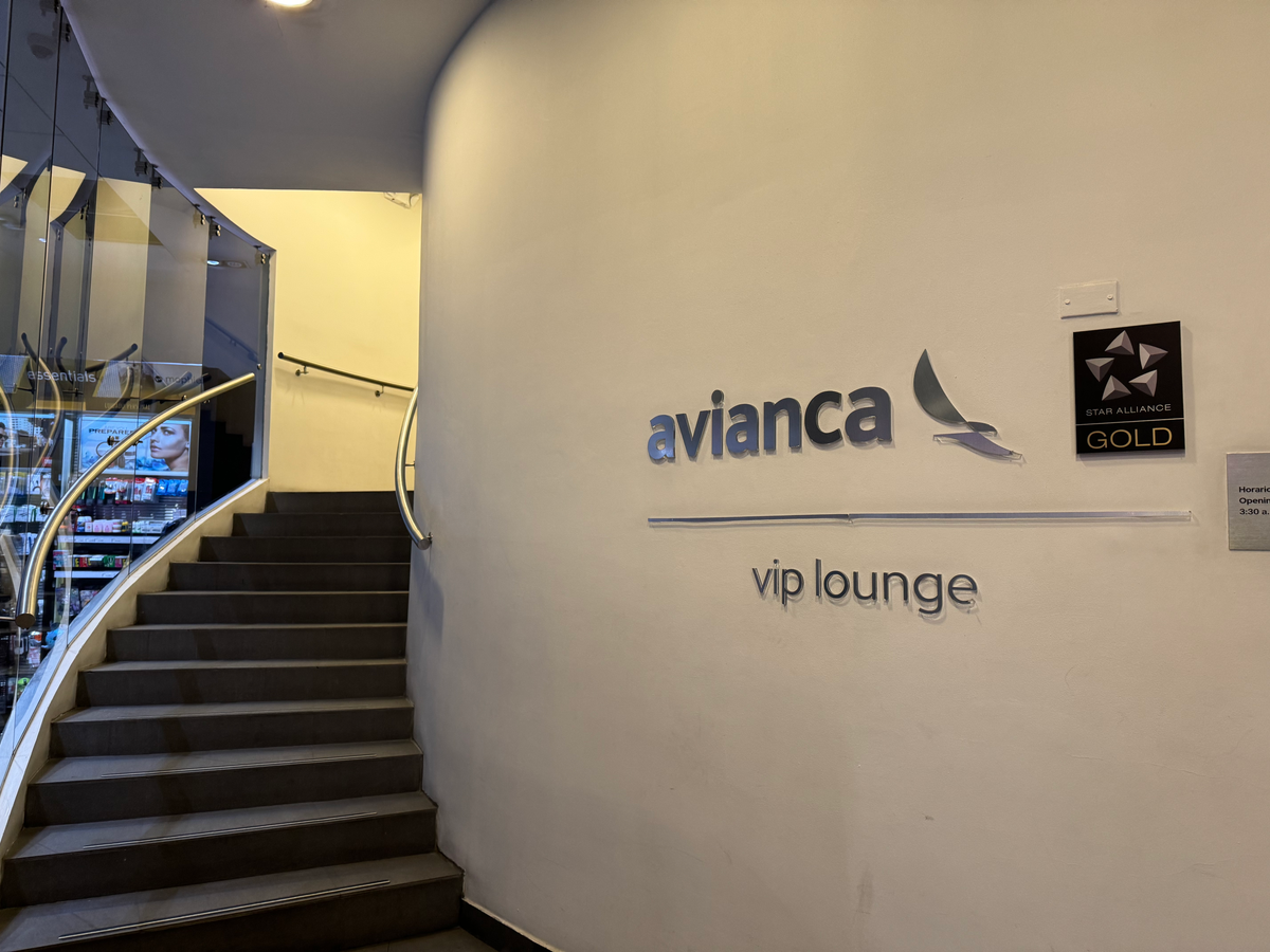 Avianca VIP lounge at BOG stairs