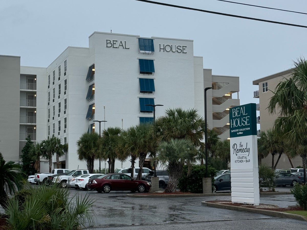 Beal House Fort Walton Beach exterior landscape