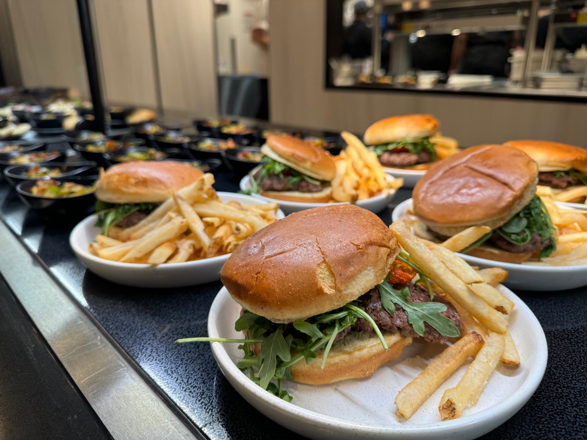 Chase Sapphire Lounge lunch meal