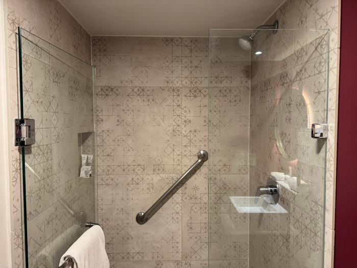City Centro by Marriott Oaxaca bathroom shower City Centro by Marriott Oaxaca bathroom shower