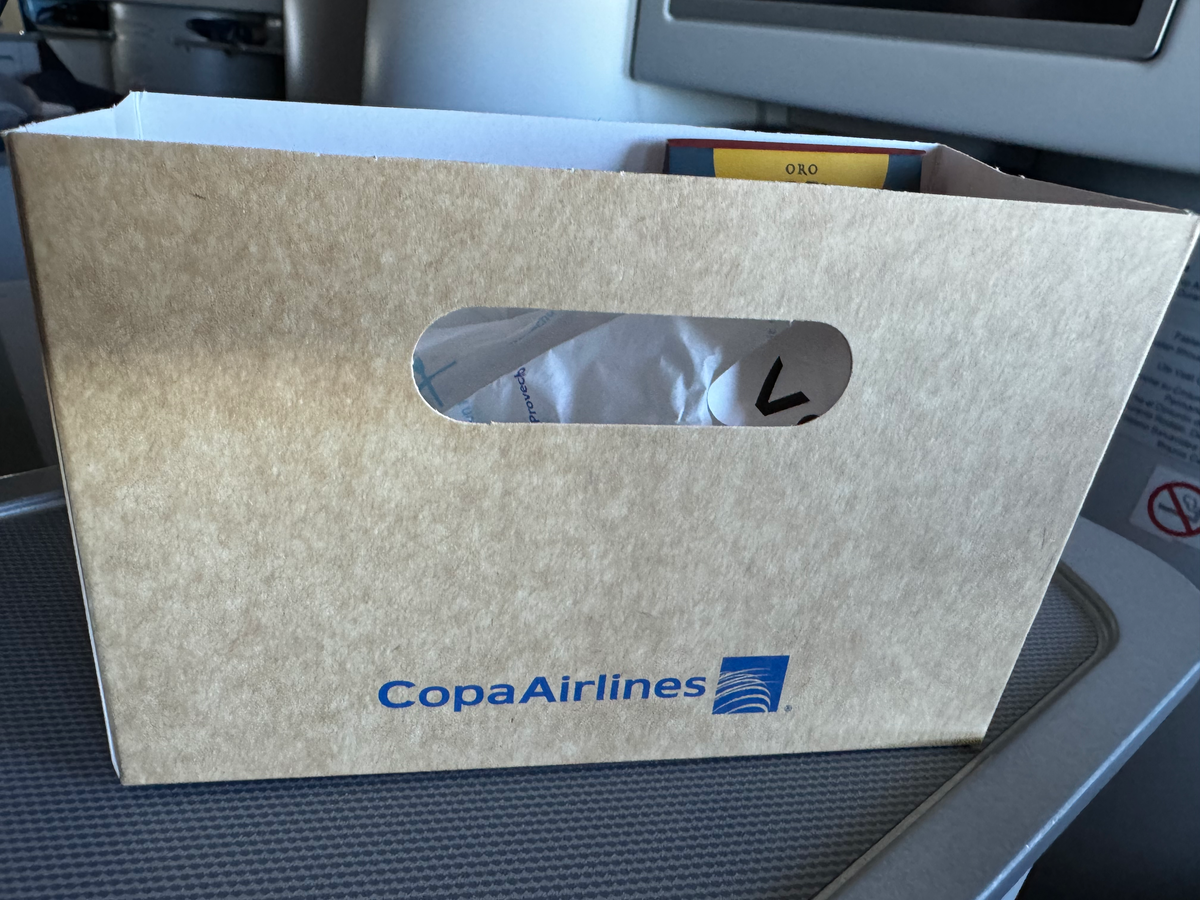 Copa Airlines B737 MAX lunch meal box