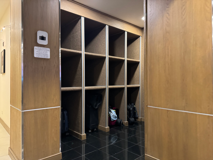 Copa Airlines Copa Club PTY lounge luggage storage Copa Airlines Copa Club PTY lounge luggage storage