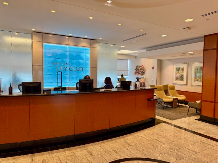 Delta Sky Club DTW A10 Welcome Desk Delta Sky Club DTW A10 Welcome Desk
