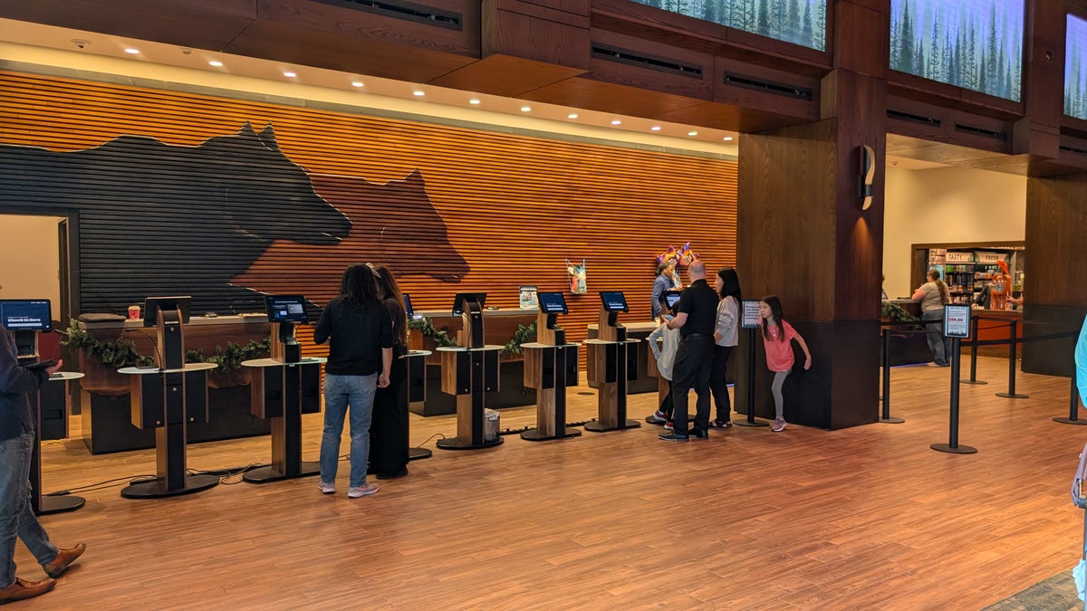 Great Wolf Lodge Webster check in desk