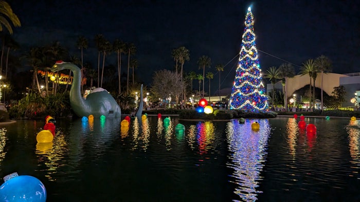 Hollywood Studios Echo Lake night holiday decor Hollywood Studios Echo Lake night holiday decor