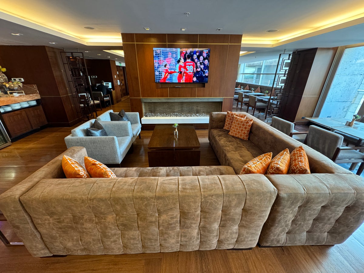 JW Marriott Bogota Executive Lounge Seating 