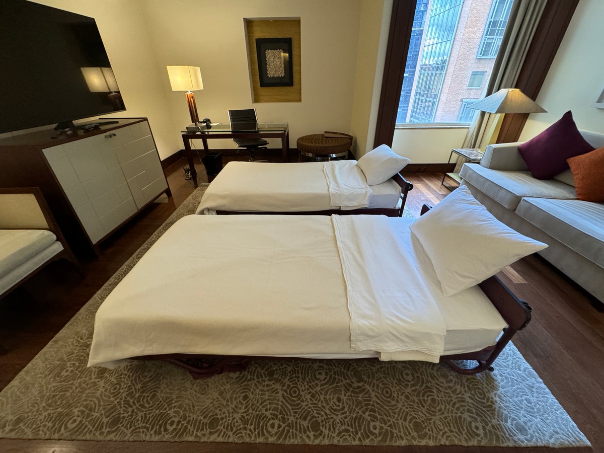 JW Marriott Bogota Jr. Suite rollaway beds