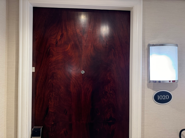 JW Marriott Hotel Rio de Janeiro bedroom door JW Marriott Hotel Rio de Janeiro bedroom door