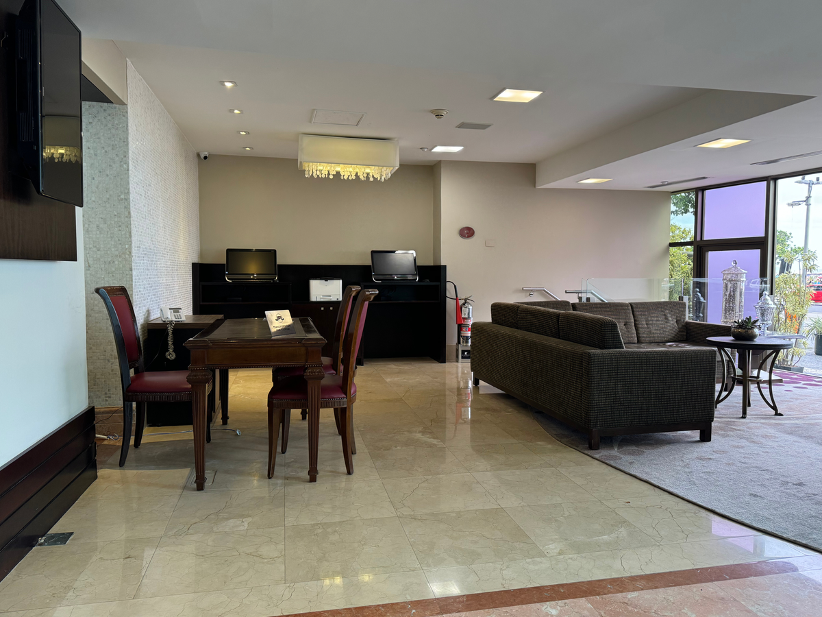 JW Marriott Hotel Rio de Janeiro lobby front seating area