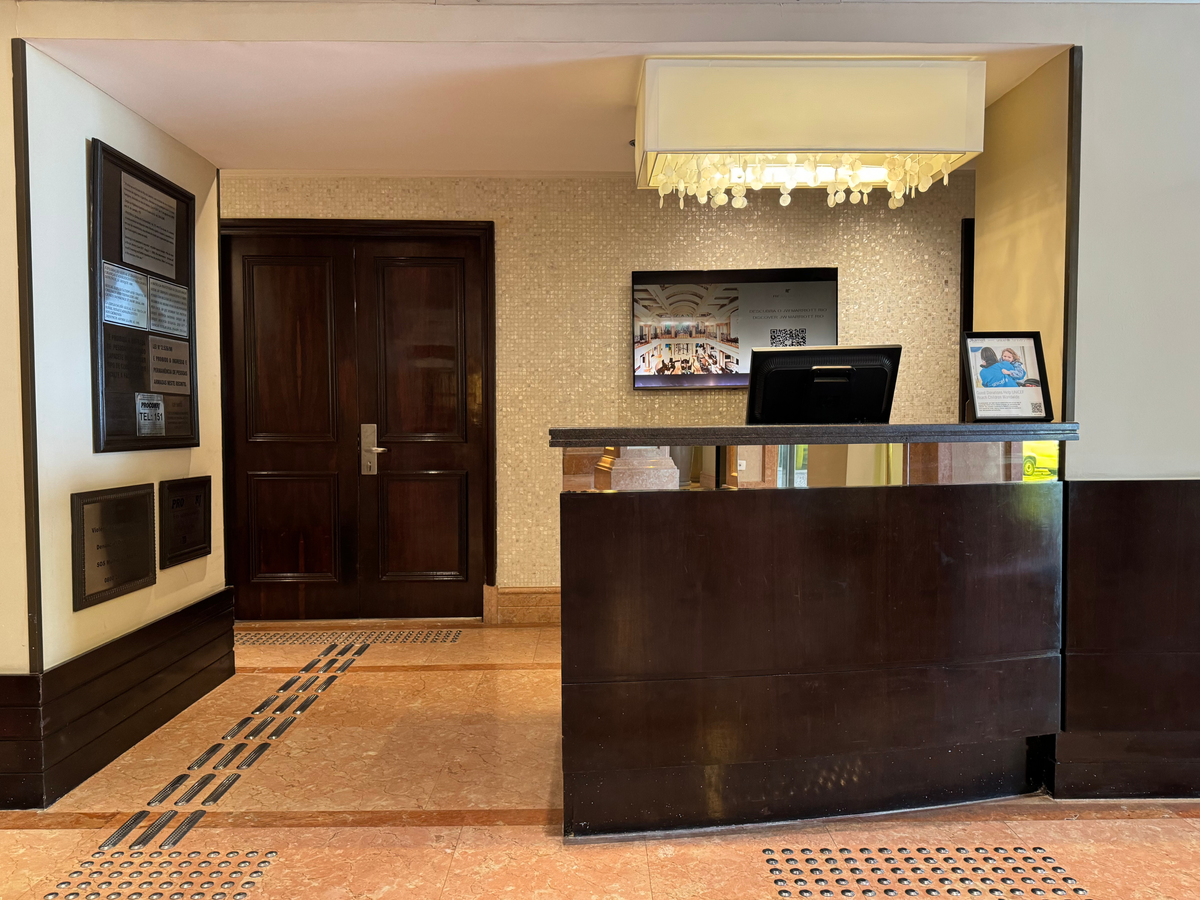 JW Marriott Hotel Rio de Janeiro reception desk