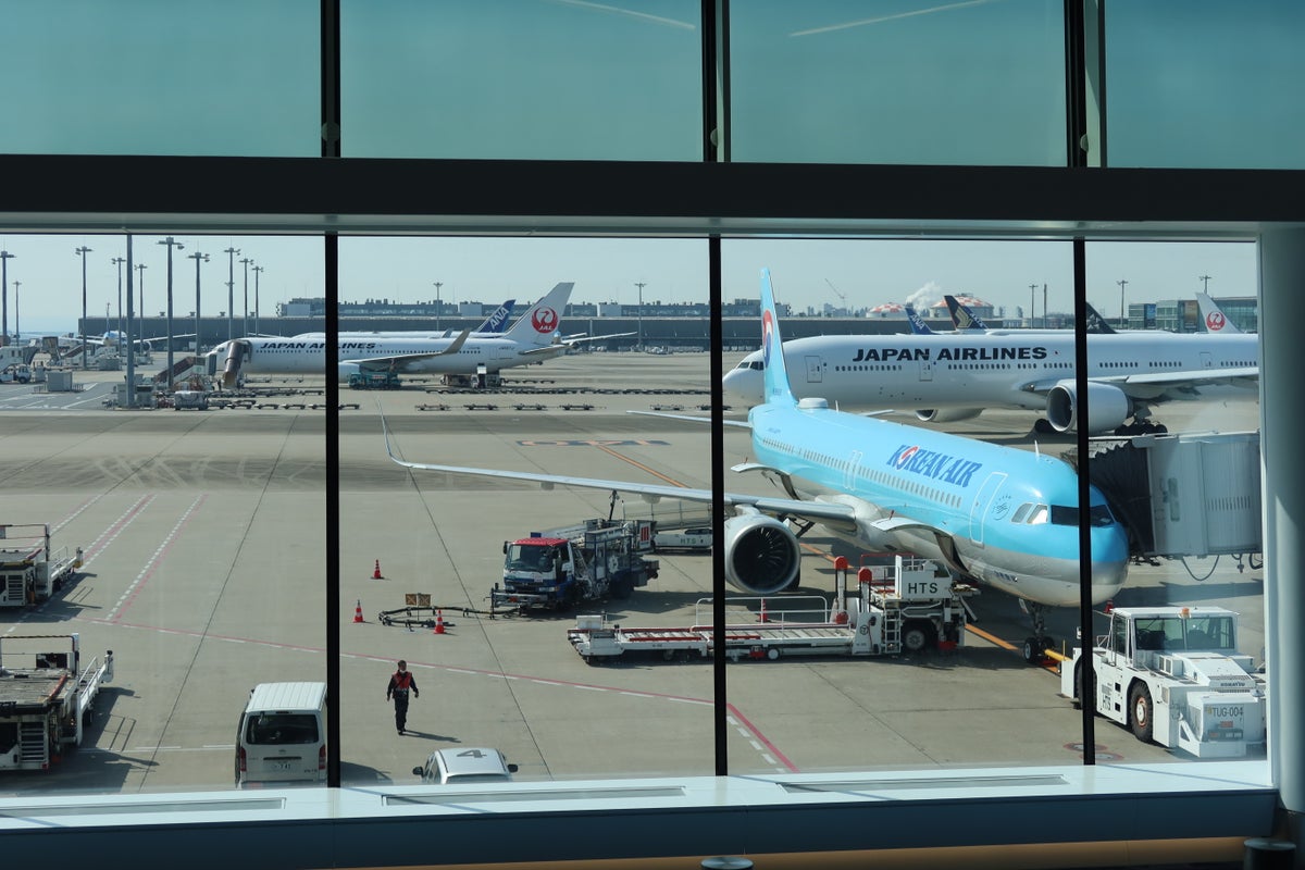 Korean Air Acquires Majority Stake in Asiana Airlines — What To Know About the Merger