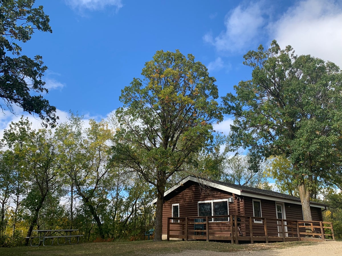 Lake Metigoshe State Park Lodging