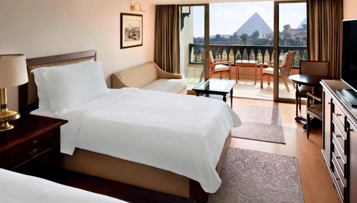 Marriott Mena House Guestroom with pyramid view