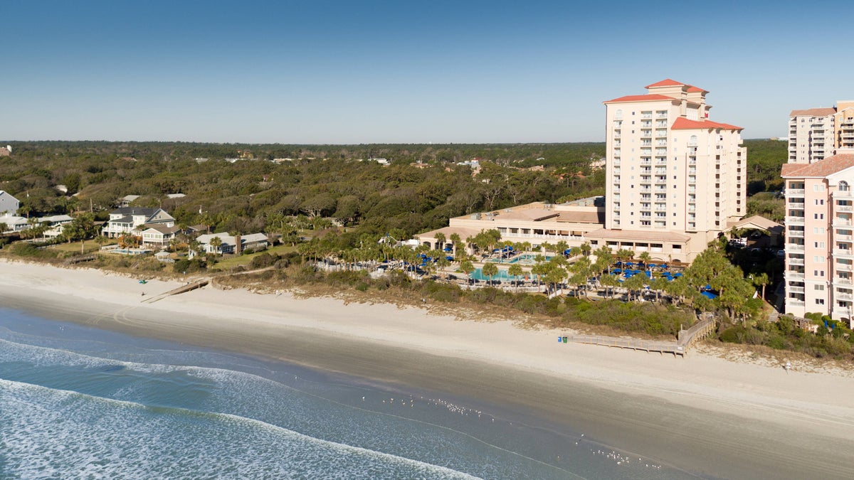 10 Dreamy Beachfront Hotels That Are Actually Super Affordable