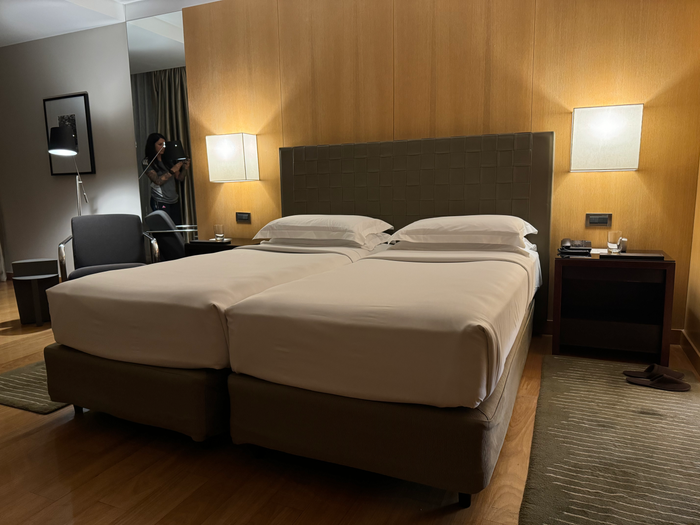 Maximizing Hyatt Milestone Rewards: The 7 Perks I Chose