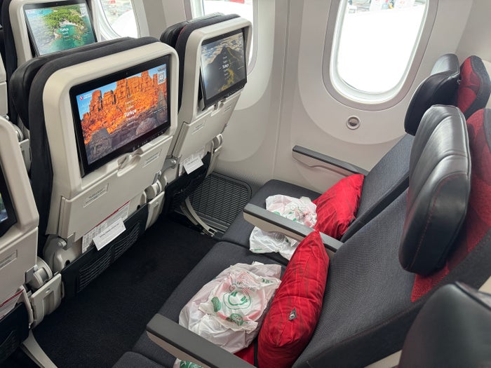 Turkish Airlines 787-9 Economy Class Review [IST to ATL]