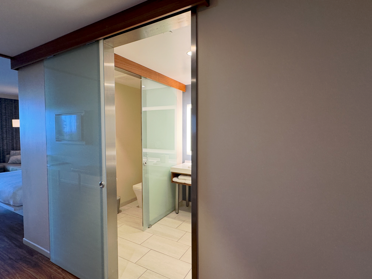 AC Hotel by Marriott Maui Wailea King Ocean View Suite bathroom door open