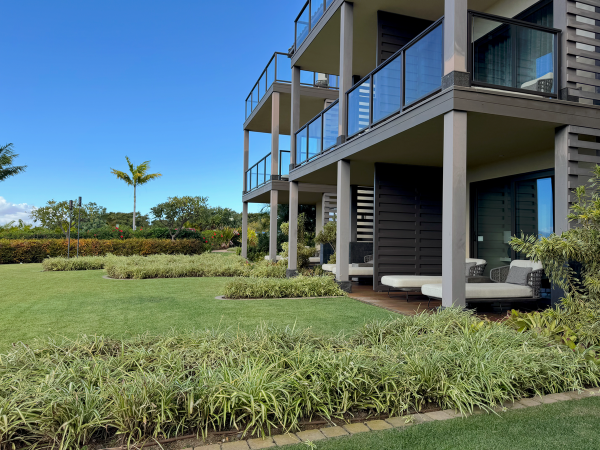 AC Hotel by Marriott Maui Wailea King Ocean View Suite nearby balconies