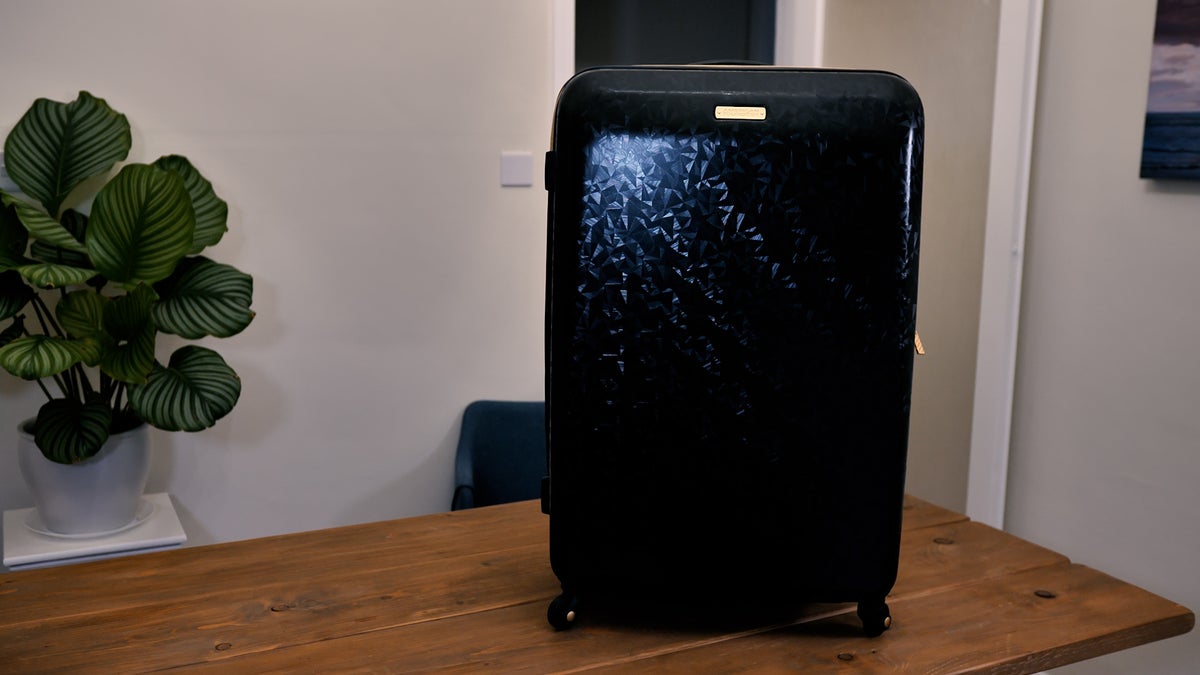 American Tourister Belle Voyage Hardside Luggage Review — Is It Worth It? [Video]