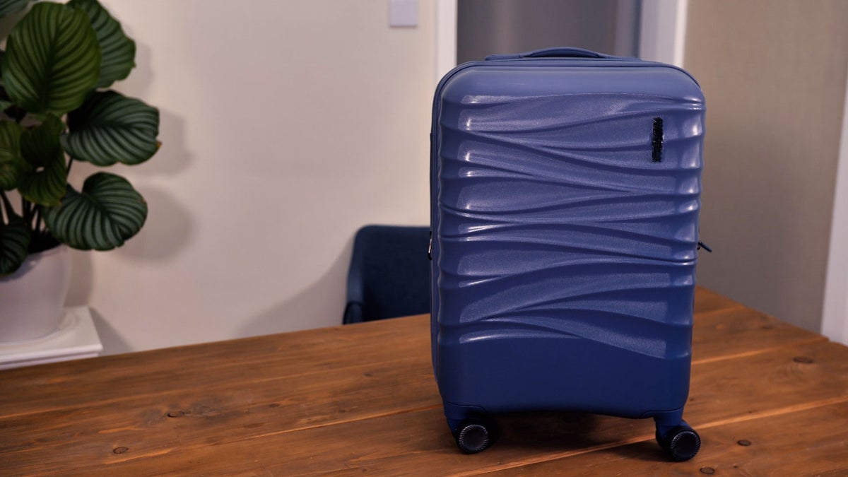 American Tourister Cascade Hardside Luggage Review – Is It Worth It? [Video]