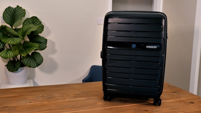 American Tourister Sunside Hardside Luggage Review — Is It Worth It? [Video]