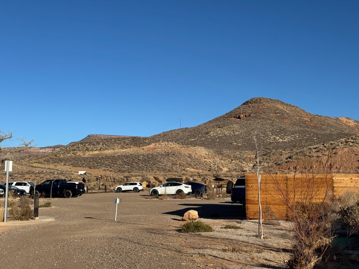 AutoCamp Zion Parking Lot