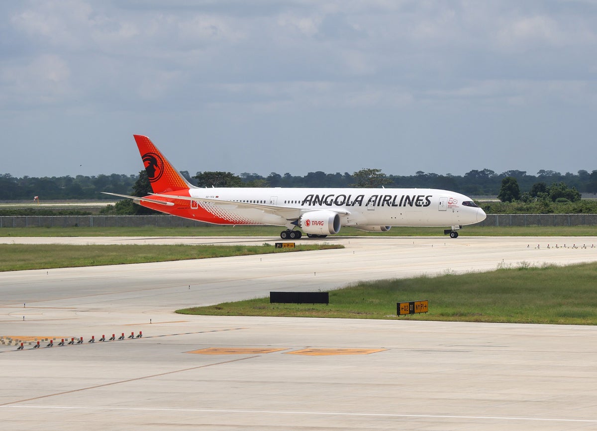 Boeing 787 TAAG Angola