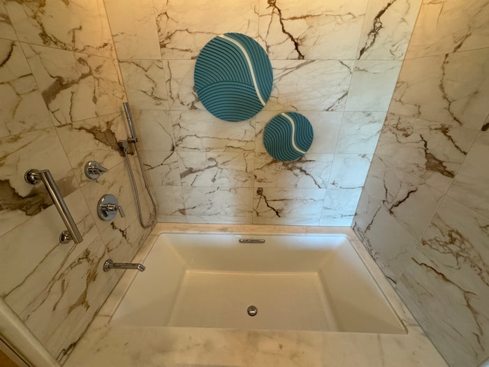 Conrad Orlando bathtub Conrad Orlando bathtub