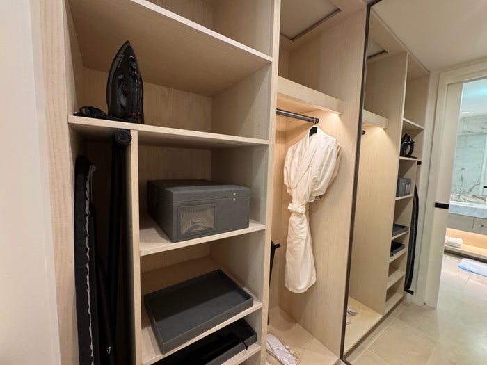Conrad Orlando closet Conrad Orlando closet