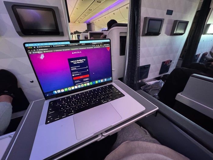 Delta Premium Select Connecting to Wi Fi Delta Premium Select Connecting to Wi Fi
