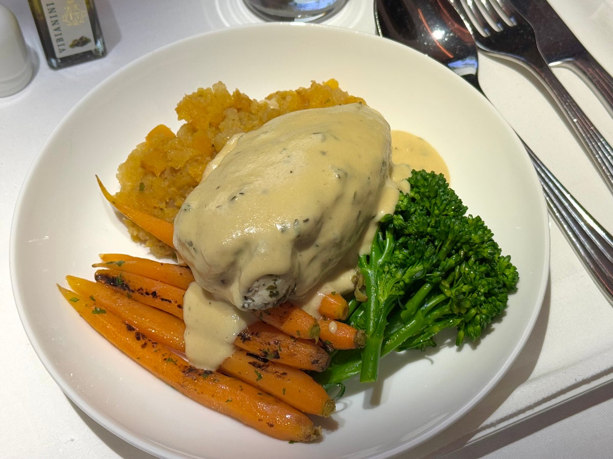 Emirates Airbus A350 business class FnB chicken main course