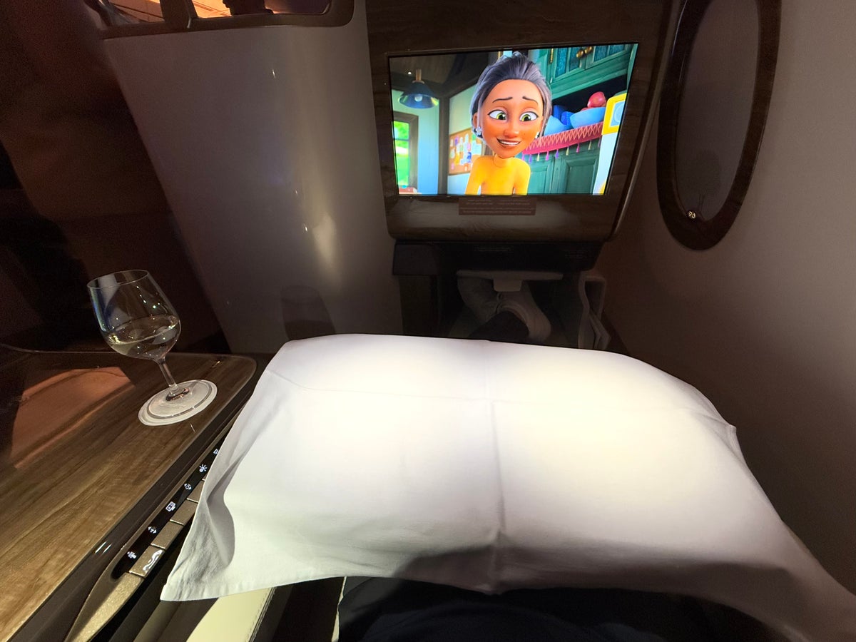 Emirates Airbus A350 business class FnB table cloth