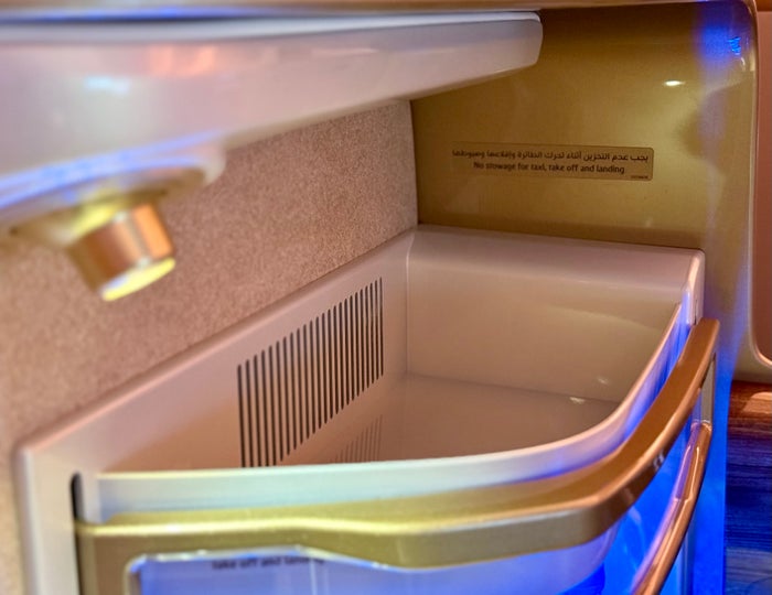 Emirates Airbus A350 business class seat storage