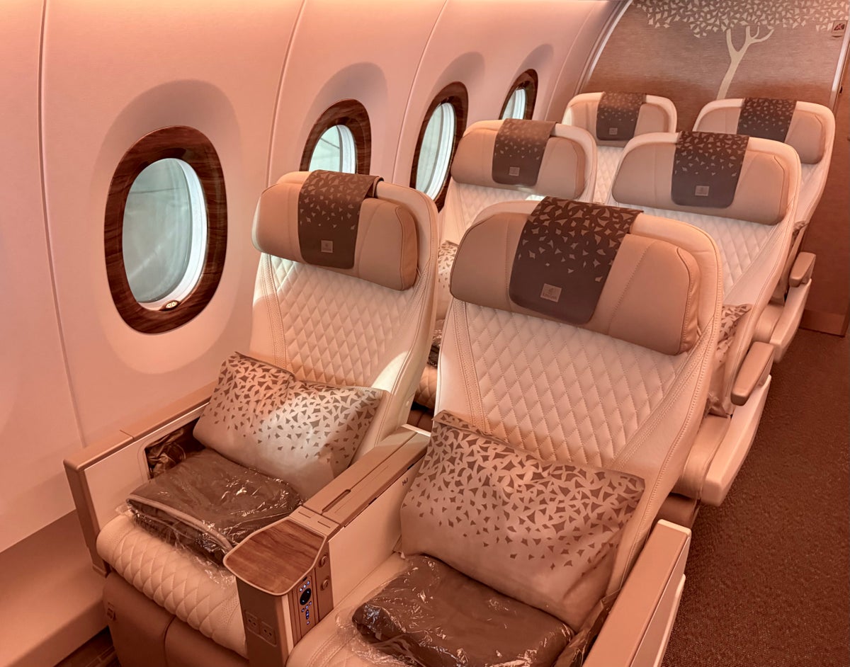 Emirates Airbus A350 premium economy window seats 