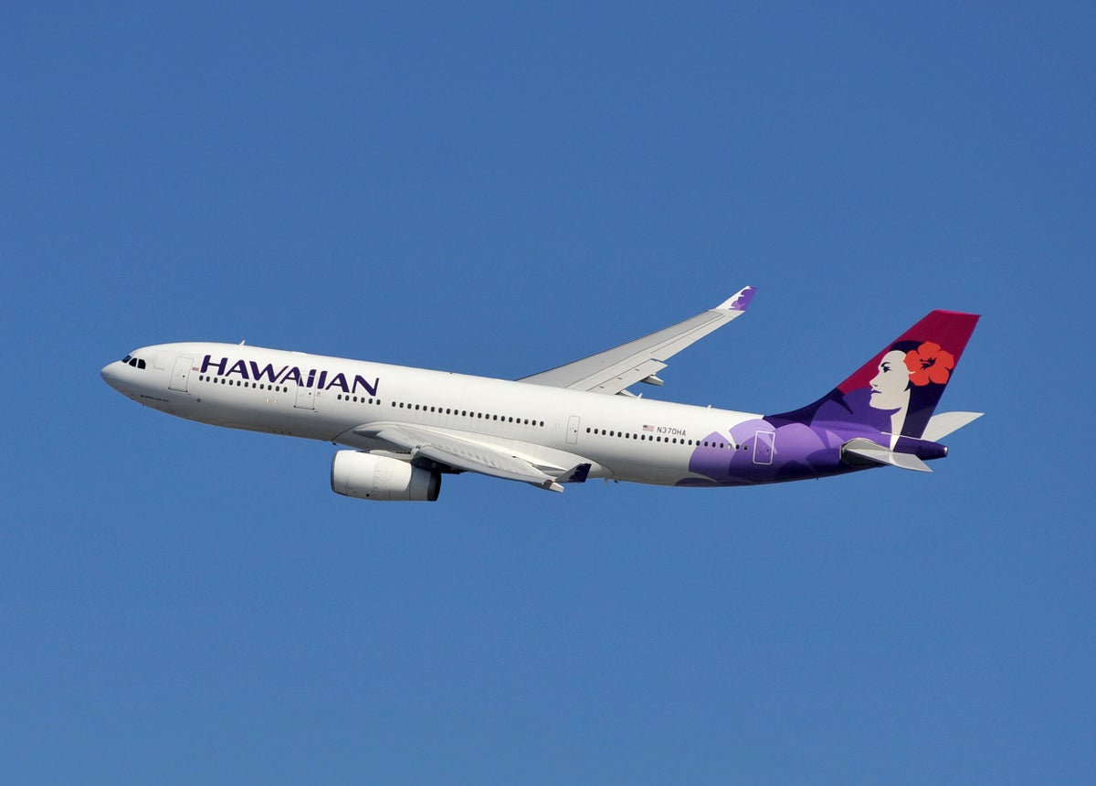 Hawaiian Airlines A330 200 inflight
