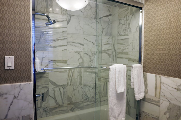 Hotel AKA Rittenhouse Square Philadelphia shower tub Hotel AKA Rittenhouse Square Philadelphia shower tub