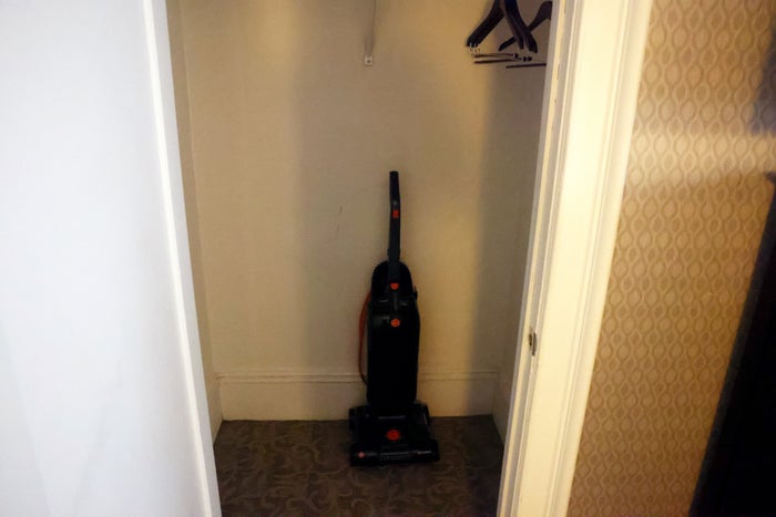 Hotel AKA Rittenhouse Square bedrooom storage Hotel AKA Rittenhouse Square bedrooom storage