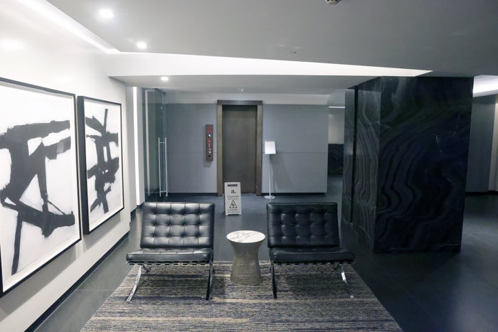 Hotel AKA Rittenhouse Square lobby seating Hotel AKA Rittenhouse Square lobby seating