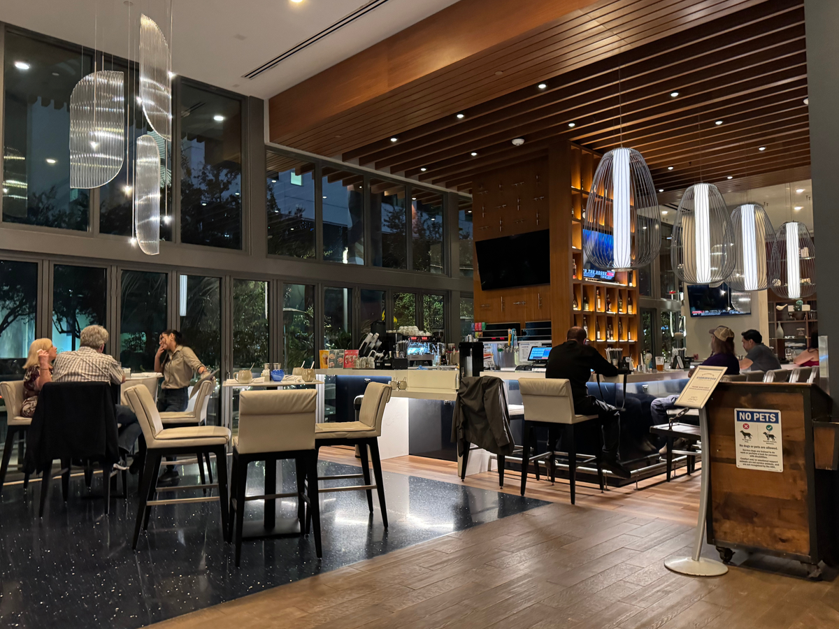 Hyatt Centric Las Olas Fort Lauderdale Harborwood Bar restaurant