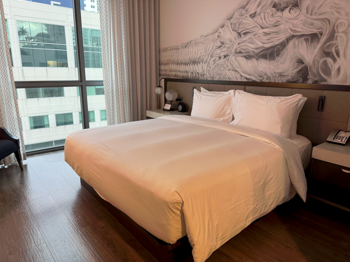 Hyatt Centric Las Olas Fort Lauderdale bedroom bed window Hyatt Centric Las Olas Fort Lauderdale bedroom bed window