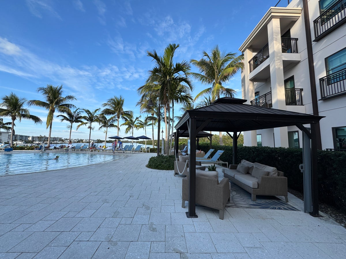 Hyatt House Naples Poolside Cabanas 