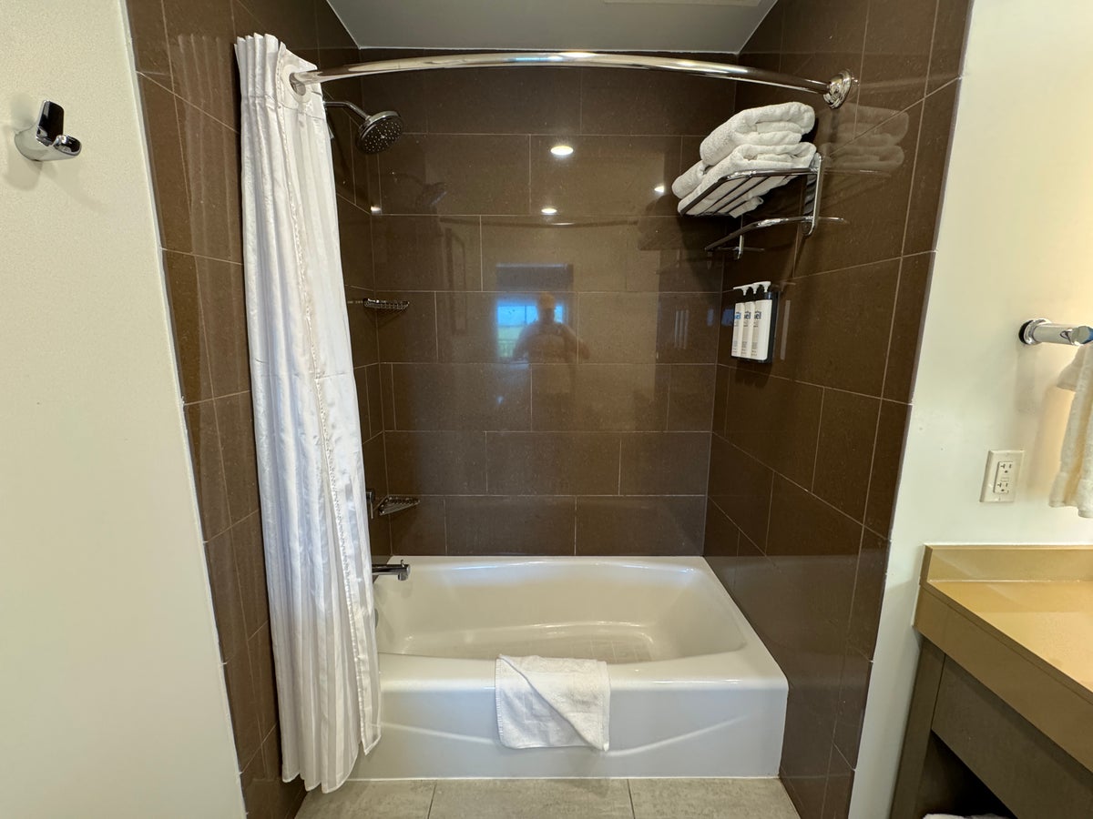 Hyatt House Naples suite shower 