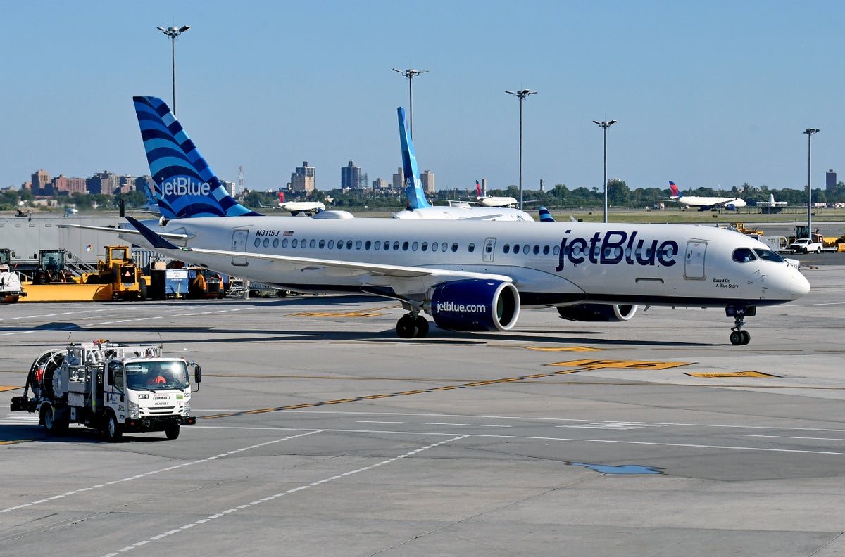 JetBlue A220 JFK