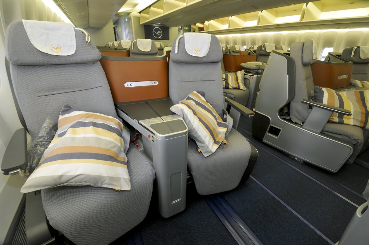 Lufthansa Business Class 747 8 Lower Deck Aft Section