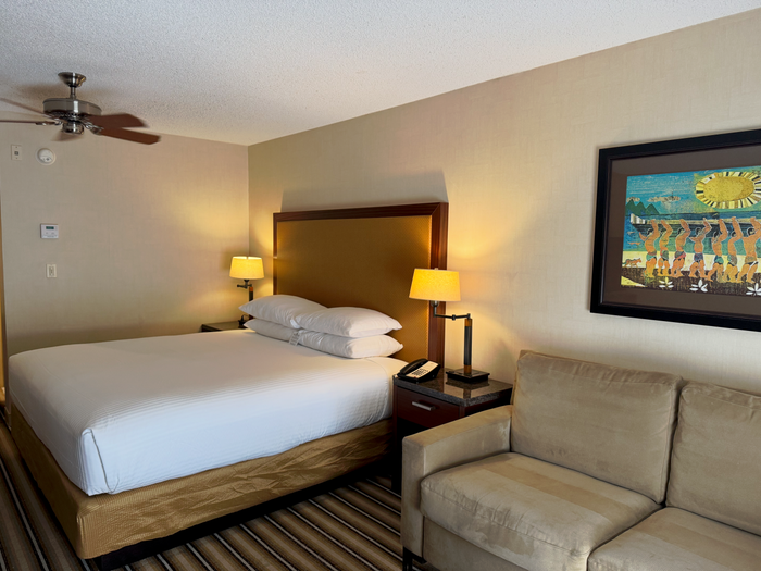 Maui Coast Hotel Kihei bed sofa